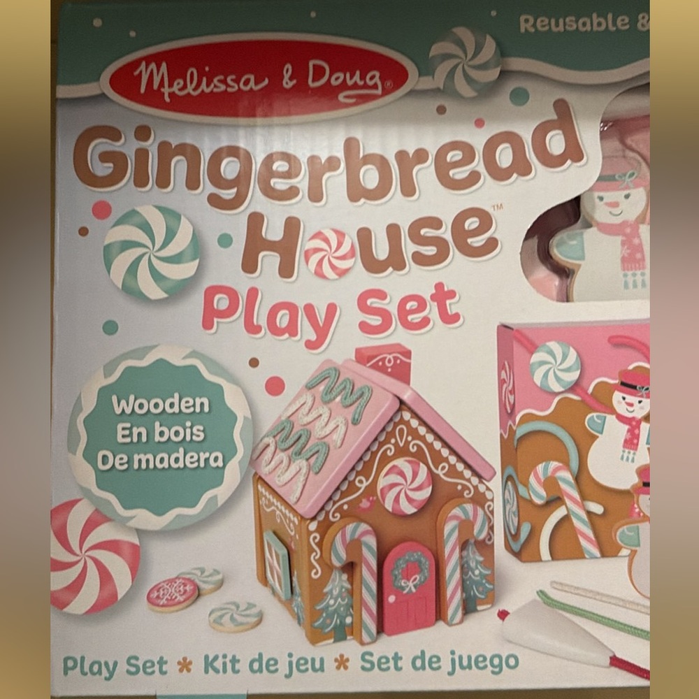 Melissa & Doug Gingerbread House Play Set